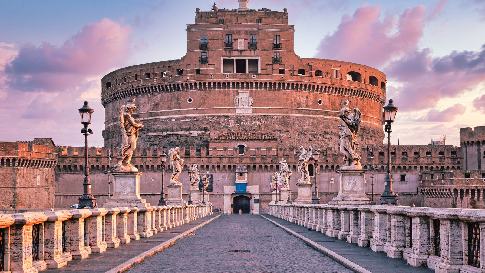 the castle of castel santangelo in rome, italy

Italy Trip; Travel Planner; 3Day Trip Plan; Photography; Gastronomy; Rome