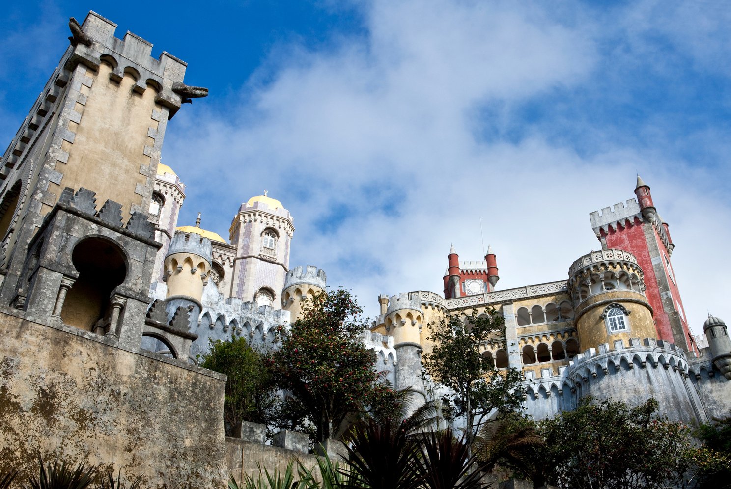 pena palace, sintra, portugal

Portugal Trip; Travel Planner; 3Day Trip Plan; Photography